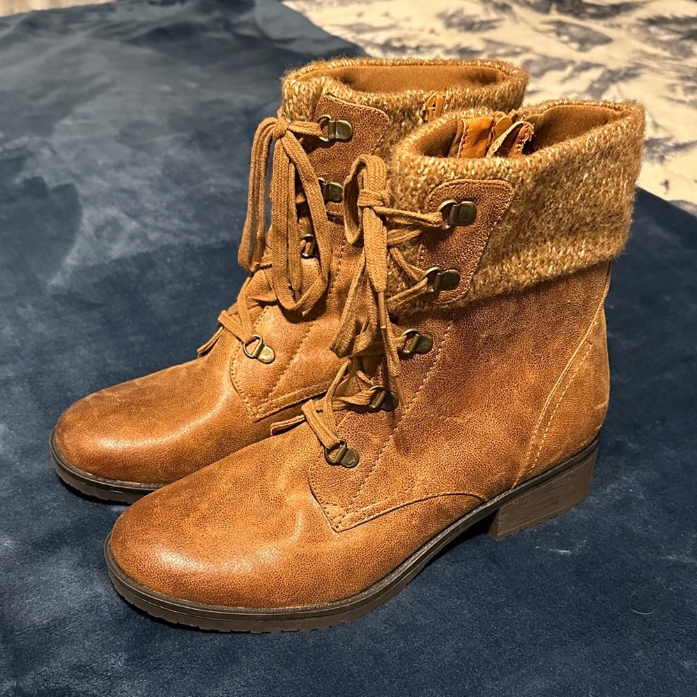 BareTraps Brown Lace Up Boots